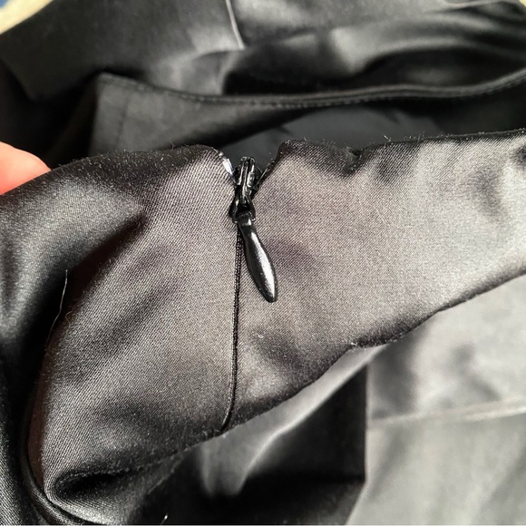 🖤 H&M CLASSIC BLACK SATIN FITTED COCKTAIL DRESS! - Picture 9 of 12